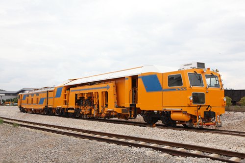 CDW-32線路道岔搗固穩(wěn)定車